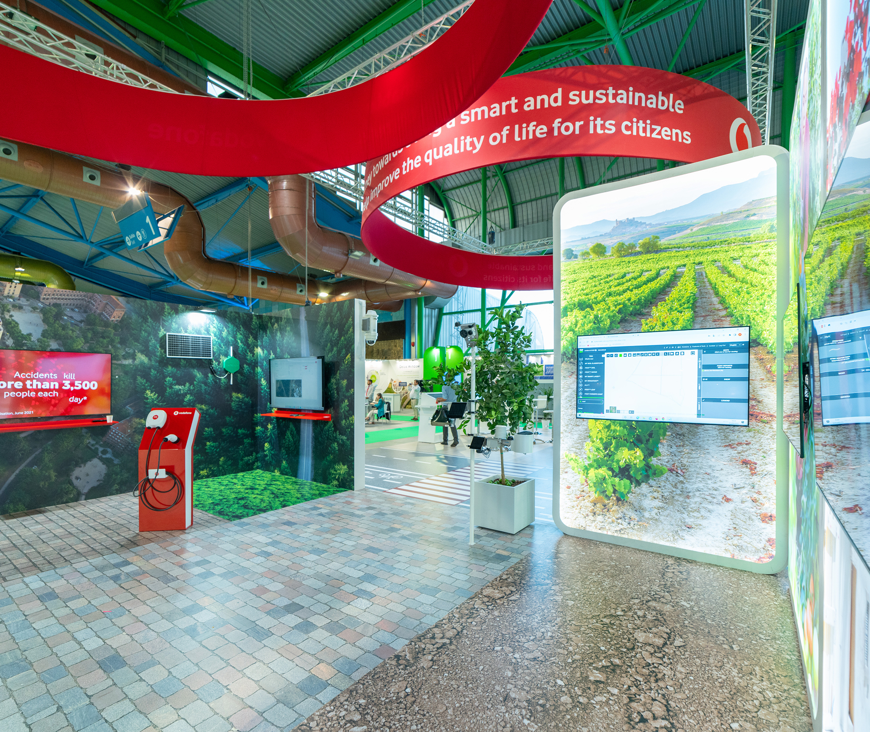 Ingenia_Stand_Greencities_Vodafone_FYCMA_2022_10